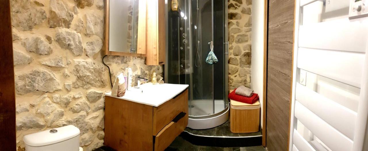 Ferienwohnung L'Huile Et L'Eau Antraigues Exterior foto