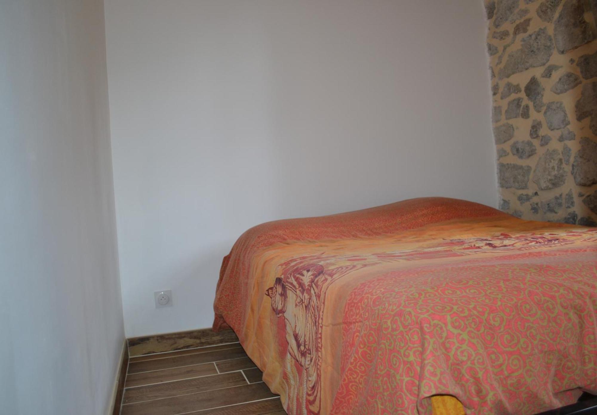 Ferienwohnung L'Huile Et L'Eau Antraigues Exterior foto
